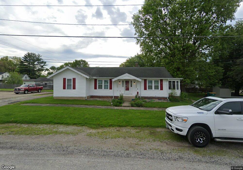 612 S 8th St, Mattoon, IL 61938 - photo 1