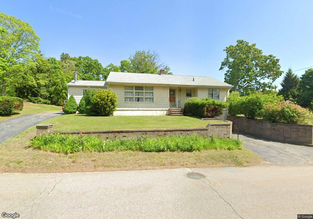 18 Stuart St, Westerly, RI 02891 - photo 1