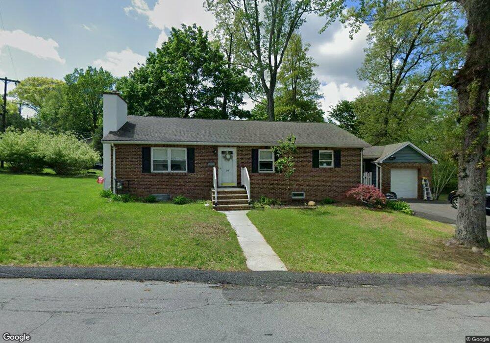 59 Maple Tree Ln, Sparta, NJ 07871 - photo 1