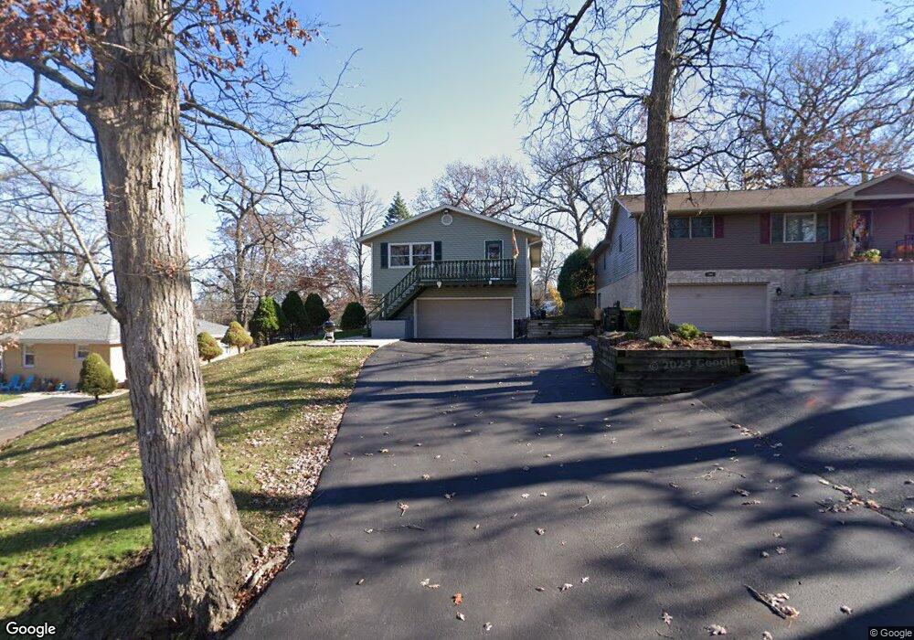 306 Chippewa Trail, Lake In the Hills, IL 60156 - photo 1