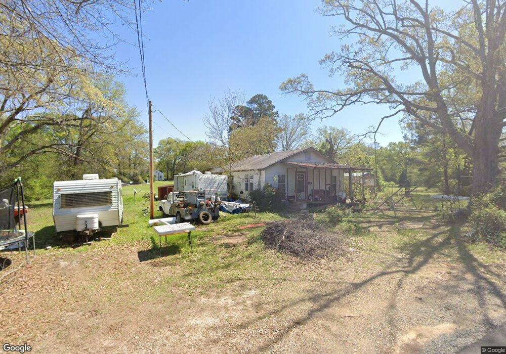 1102 N Spruce St, Vivian, LA 71082 - photo 1