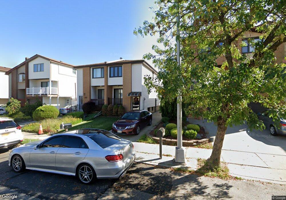 265 Doane Ave, Staten Island, NY 10308 - photo 1