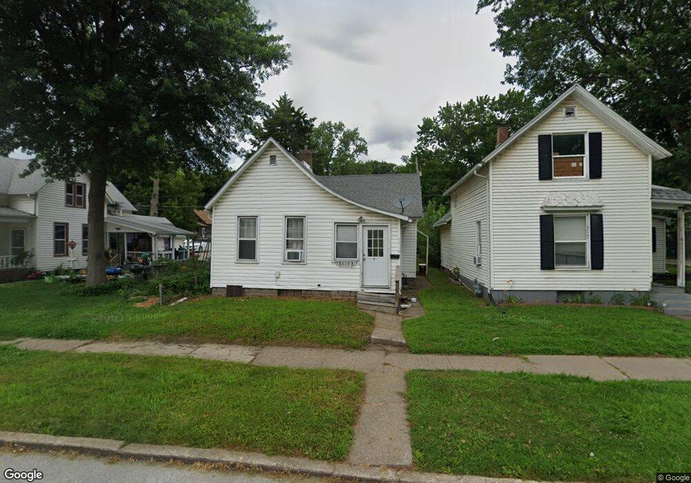 1710 W 8th St, Davenport, IL 52802 - photo 1