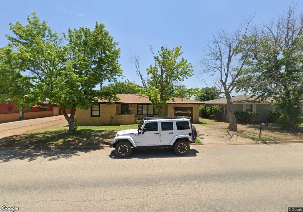 2907 W 11th St, Plainview, TX 79072 - photo 1