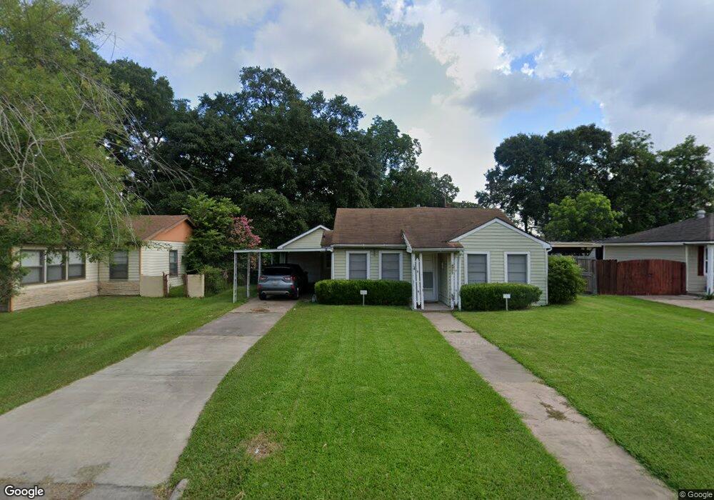 7723 Moline St, Houston, TX 77087 - photo 1