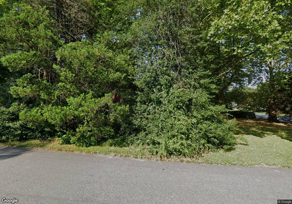 201 Canterbury Dr, Wallingford, PA 19086 - photo 1