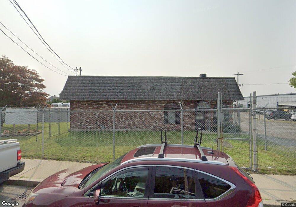 1611 Bay St, Fall River, MA 02724 - photo 1