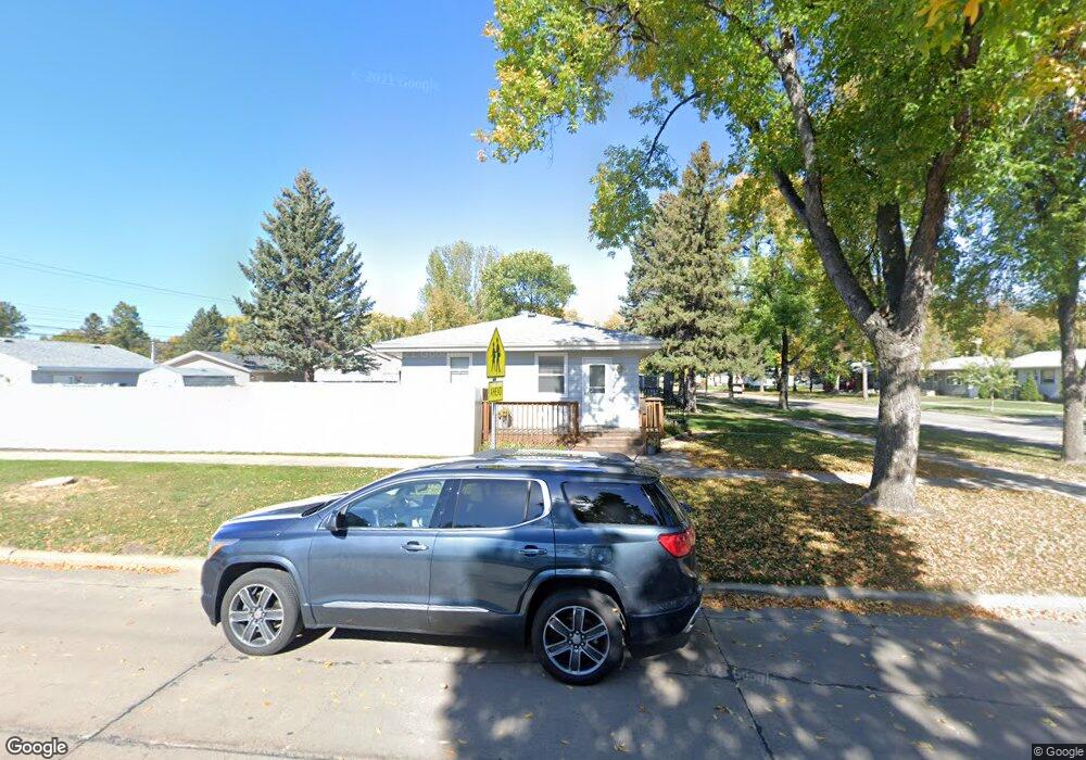 824 S 19th St, Grand Forks, ND 58201 - photo 1