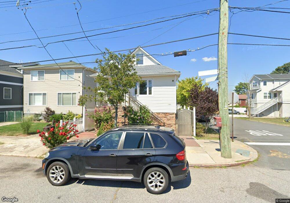 661 Oceanside Ave, Staten Island, NY 10305 - photo 1