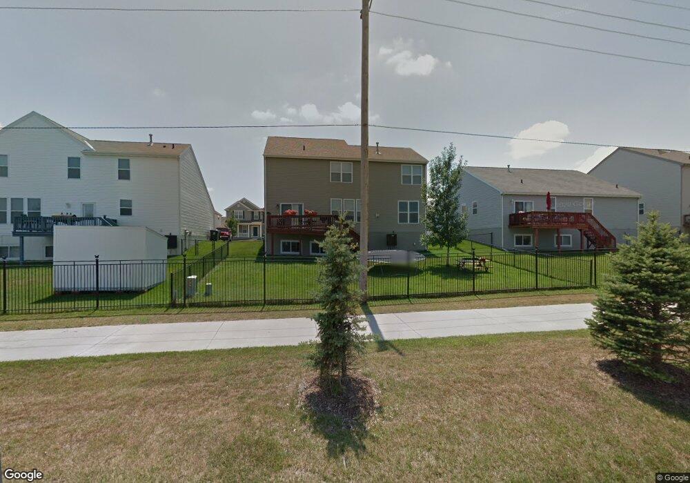 904 Port Royal Dr, Papillion, NE 68046 - photo 1