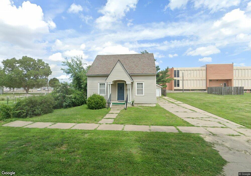 316 N Carrie St, McPherson, KS 67460 - photo 1