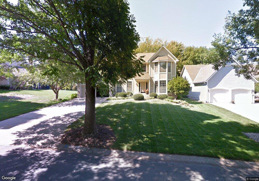 8158 Constance St, Lenexa, KS 66215 - photo 1