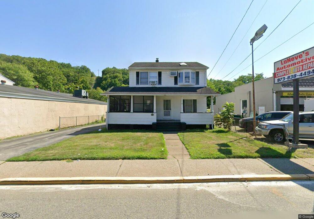 41 Main St, Bloomingdale, NJ 07403 - photo 1