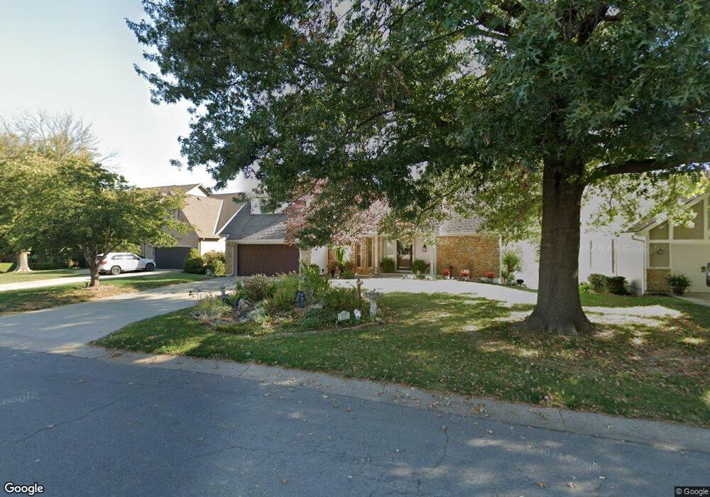 5035 SW Kingfisher Dr, Lees Summit, MO 64082 - photo 1