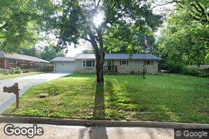 412 Westview Dr, Manhattan, KS 66502