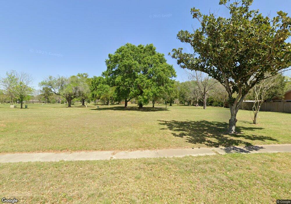 7114 Woodland West Dr, Houston, TX 77040 - photo 1