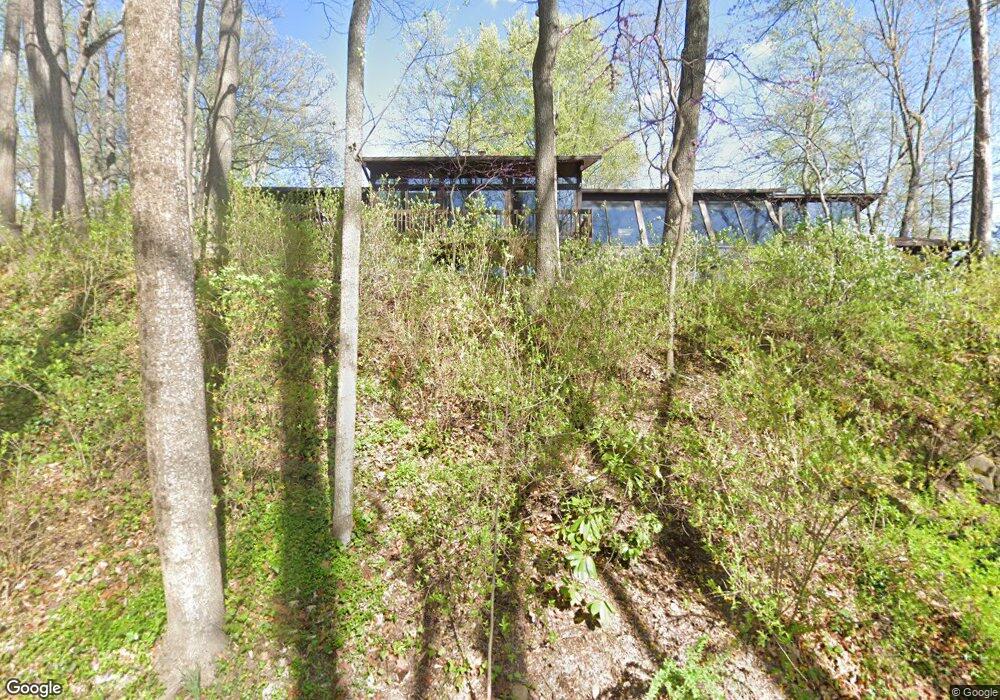 3560 Half Moon Cir, Falls Church, VA 22044 - photo 1