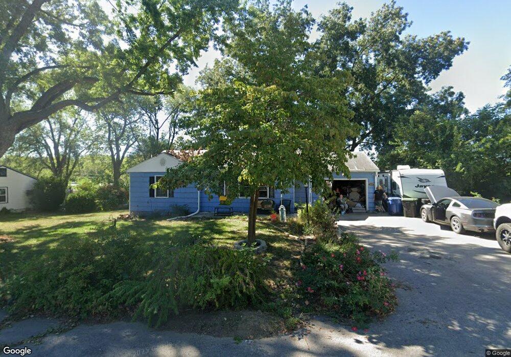 908 NW Zaun Ave, Blue Springs, MO 64015 - photo 1