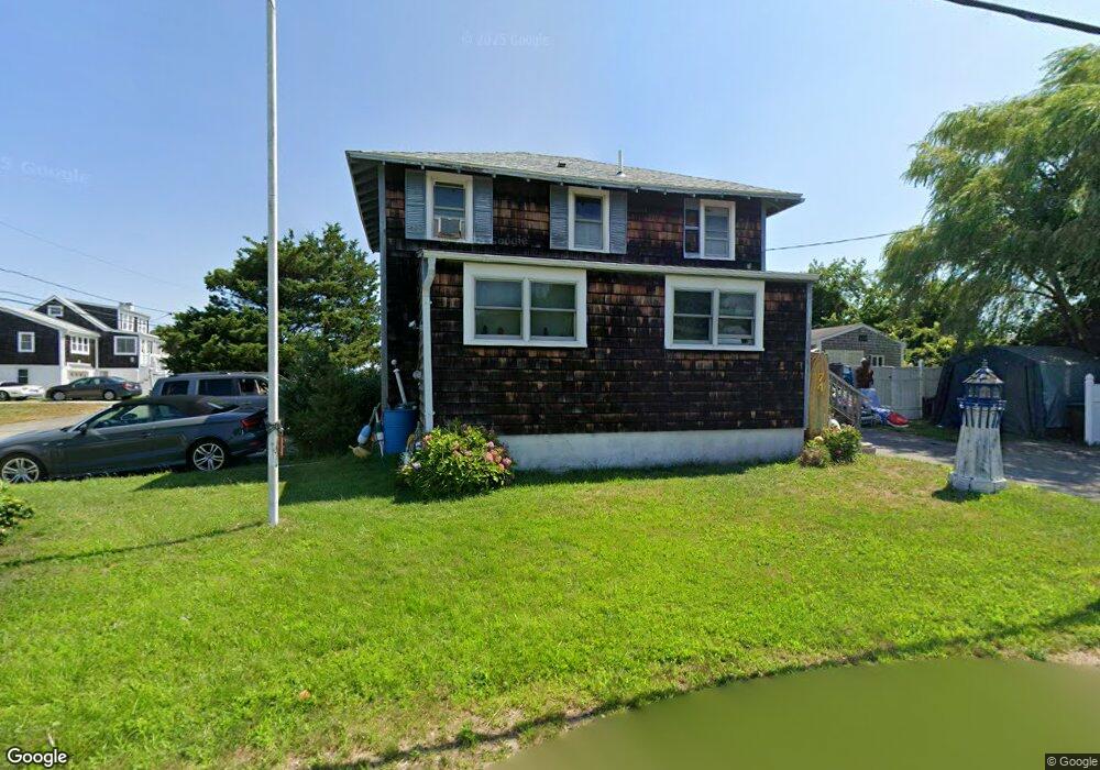 74 Surf Ave, Marshfield, MA 02050 - photo 1