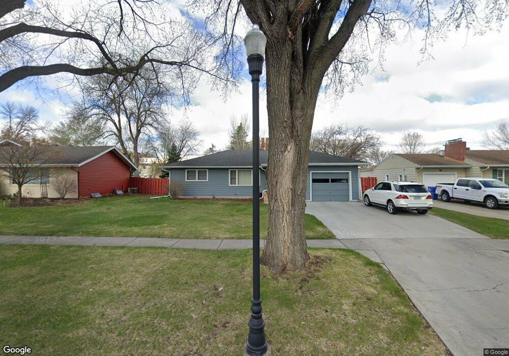 1719 10th St S, Fargo, ND 58103 - photo 1