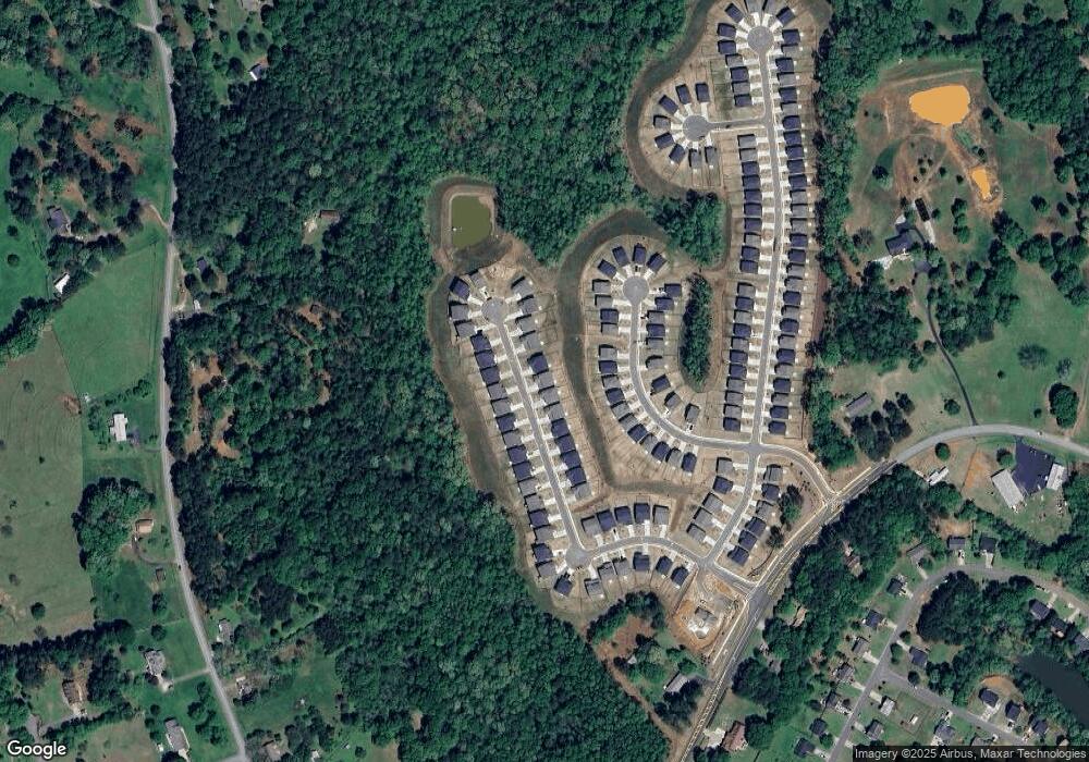 218 Hackberry Ave, Commerce, GA 30529 - photo 1