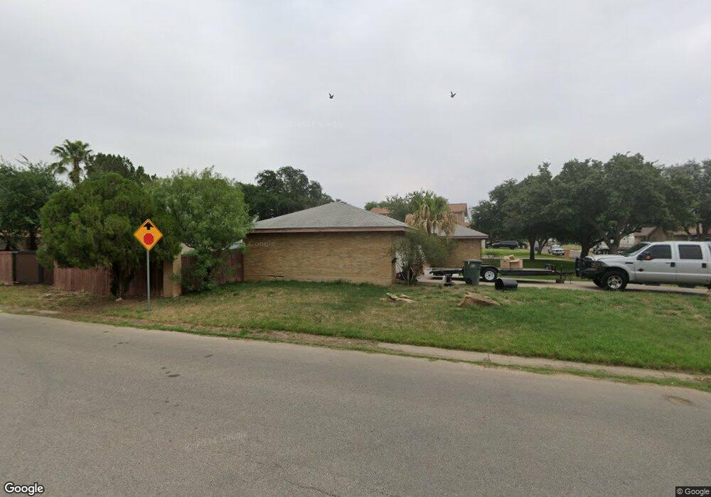 1602 Wildrose Cir, Laredo, TX 78041 - photo 1
