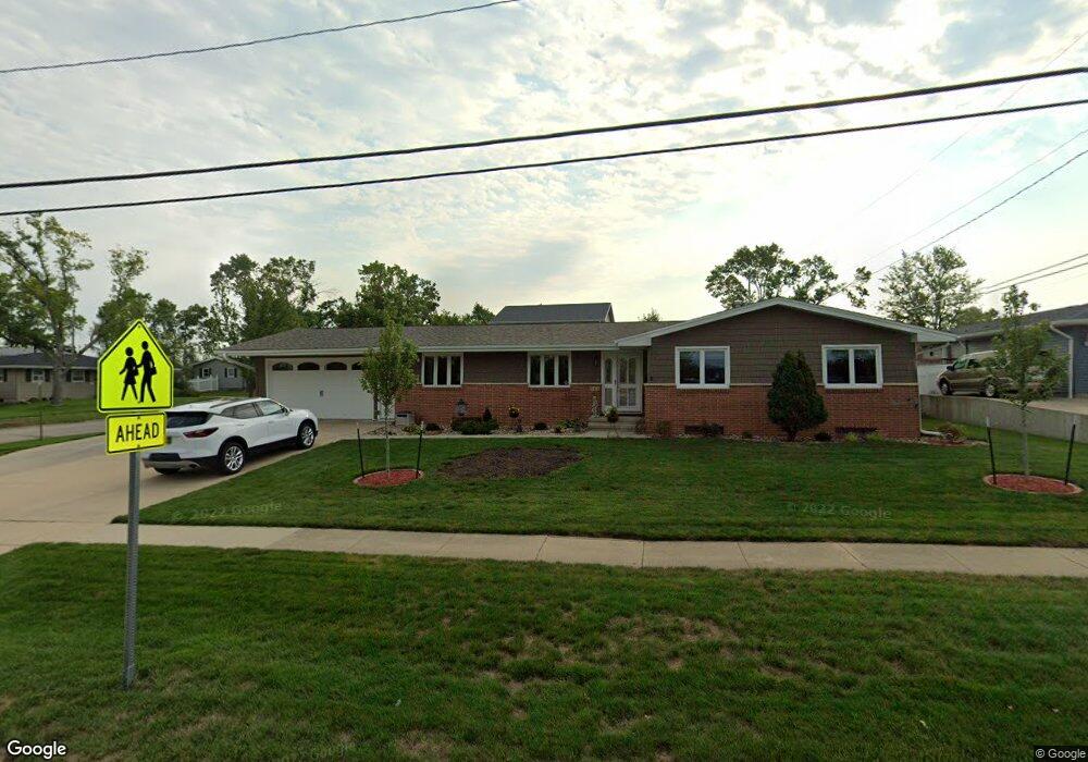 965 S 15th St, Marion, IA 52302 - photo 1