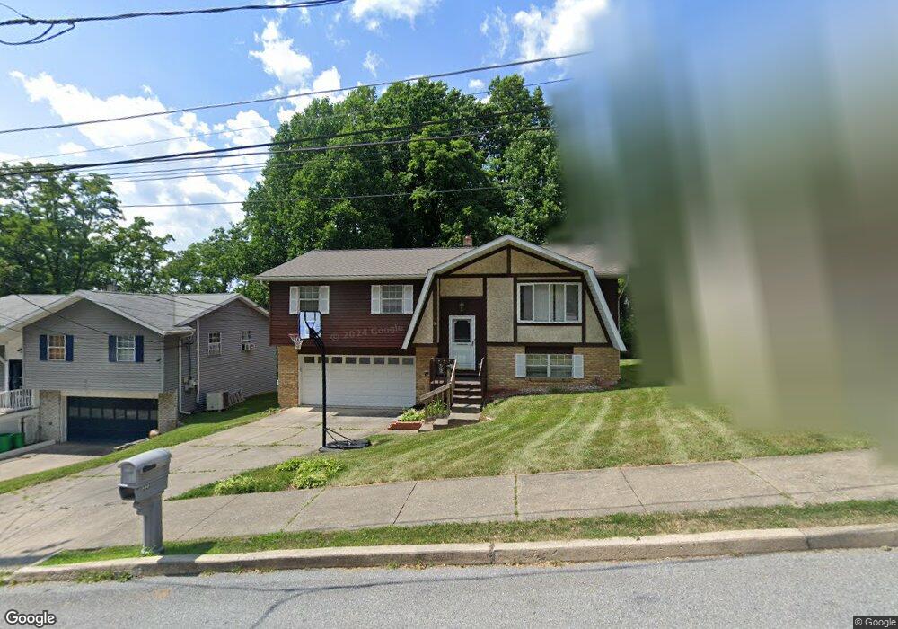 323 W Johnston St, Allentown, PA 18103 - photo 1