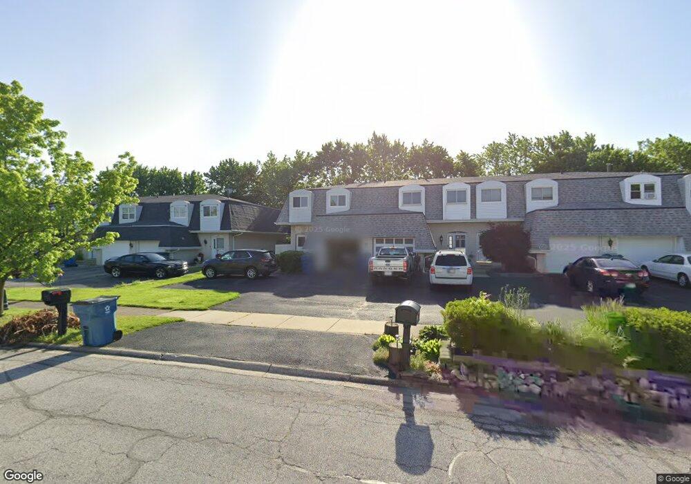 541 Wellington Dr, Dyer, IN 46311 - photo 1