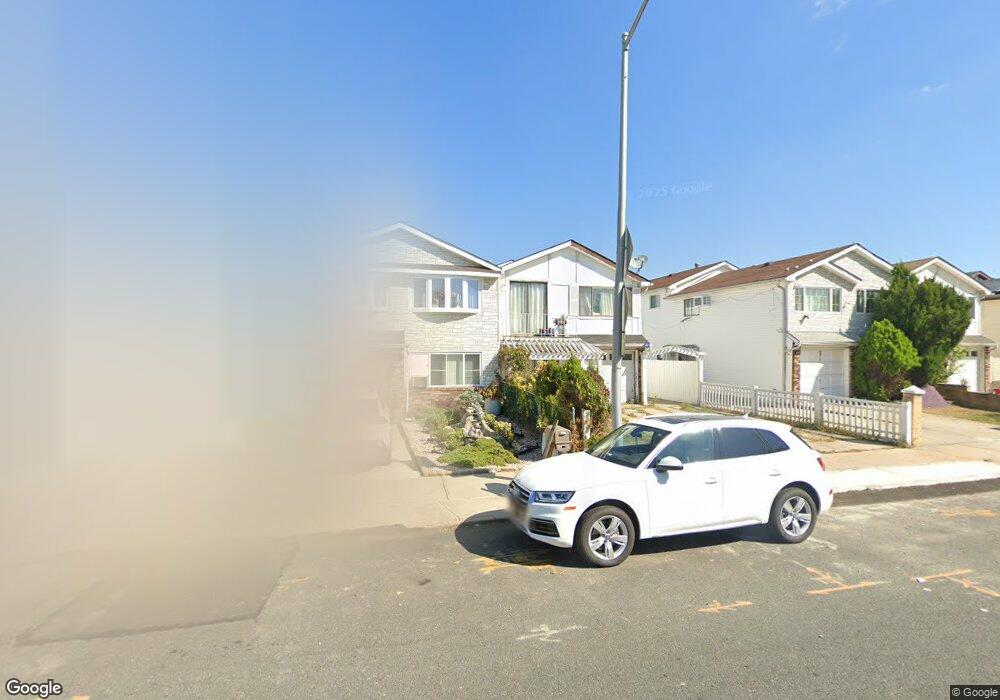 275 Ada Dr, Staten Island, NY 10314 - photo 1