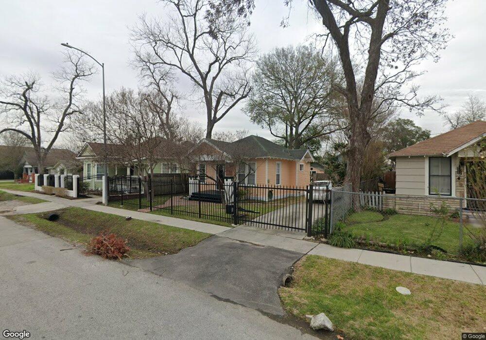 806 Cordell St, Houston, TX 77009 - photo 1