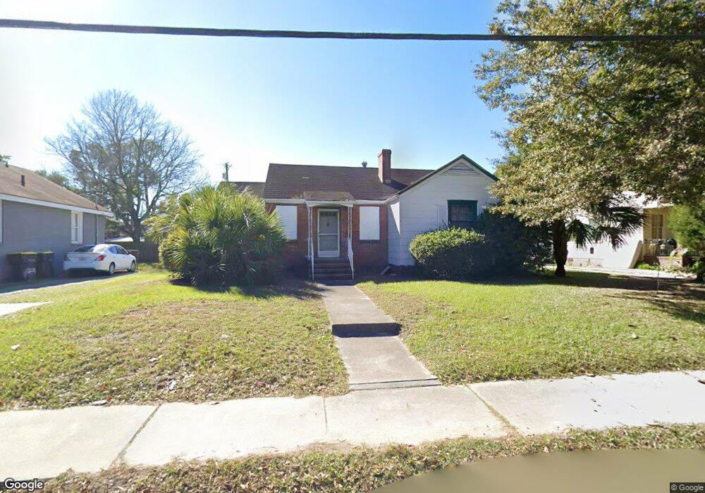 1911 E Gwinnett St, Savannah, GA 31404 - photo 1