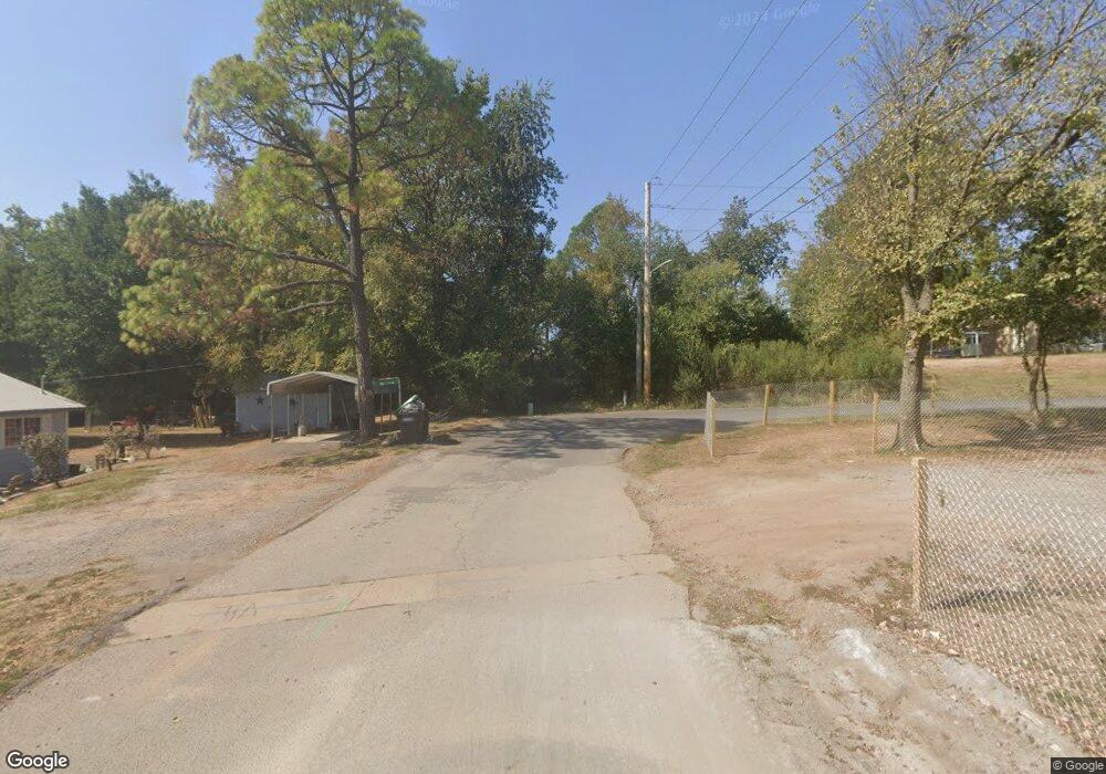 611 S May St, Tahlequah, OK 74464 - photo 1