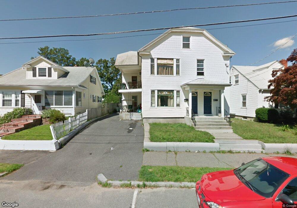 520 Daggett Ave, Pawtucket, RI 02861 - photo 1