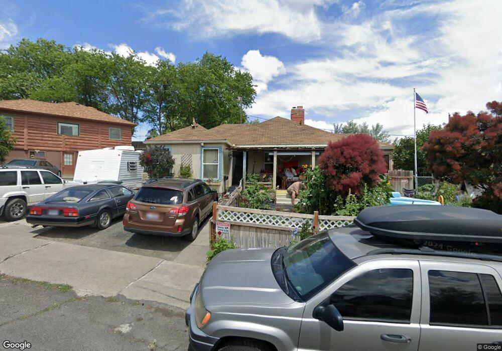 726 NW 10th St, Pendleton, OR 97801 - photo 1