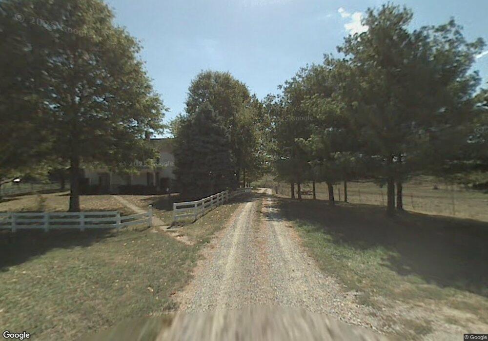 800 Montgomery Ln, Harrodsburg, KY 40330 - photo 1