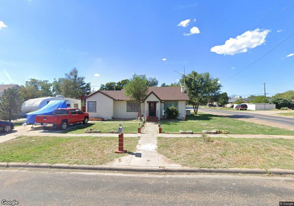 302 Beard Ave, Dumas, TX 79029 - photo 1