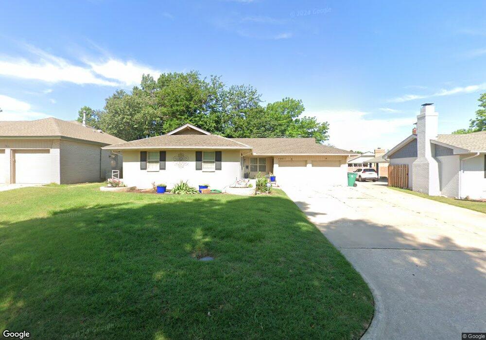 5901 N Meridian Place, Oklahoma City, OK 73122 - photo 1