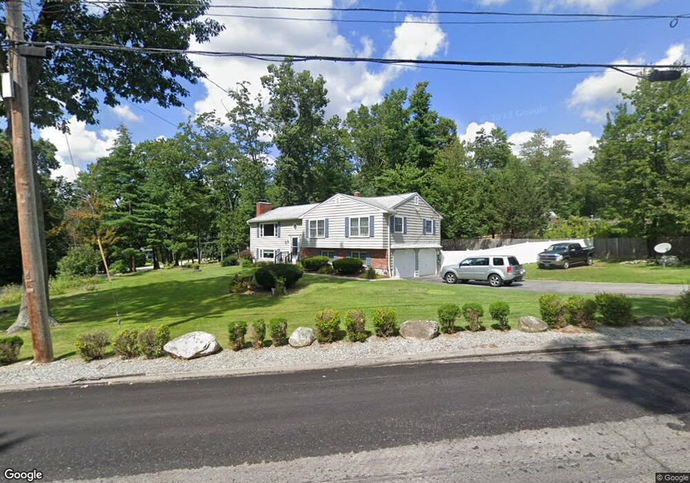 76 Browning Ave, Nashua, NH 03062 - photo 1