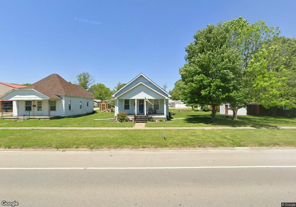 912 Dewitt Ave, Mattoon, IL 61938 - photo 1