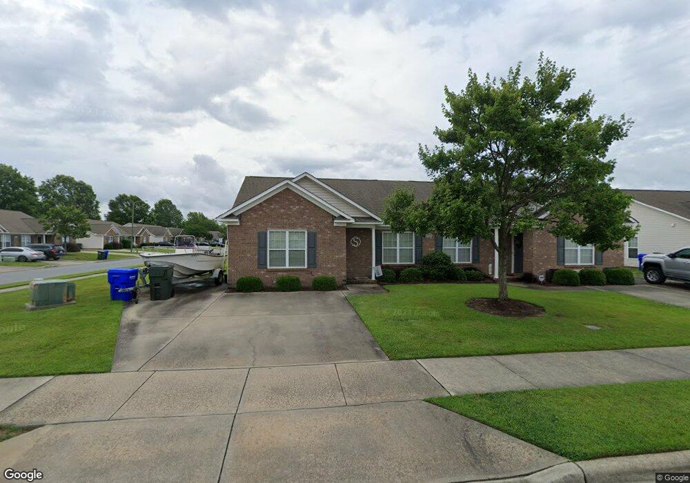 2301 Saddleback Dr, Winterville, NC 28590 - photo 1