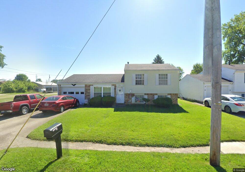 950 Whetstone St, Bucyrus, OH 44820 - photo 1