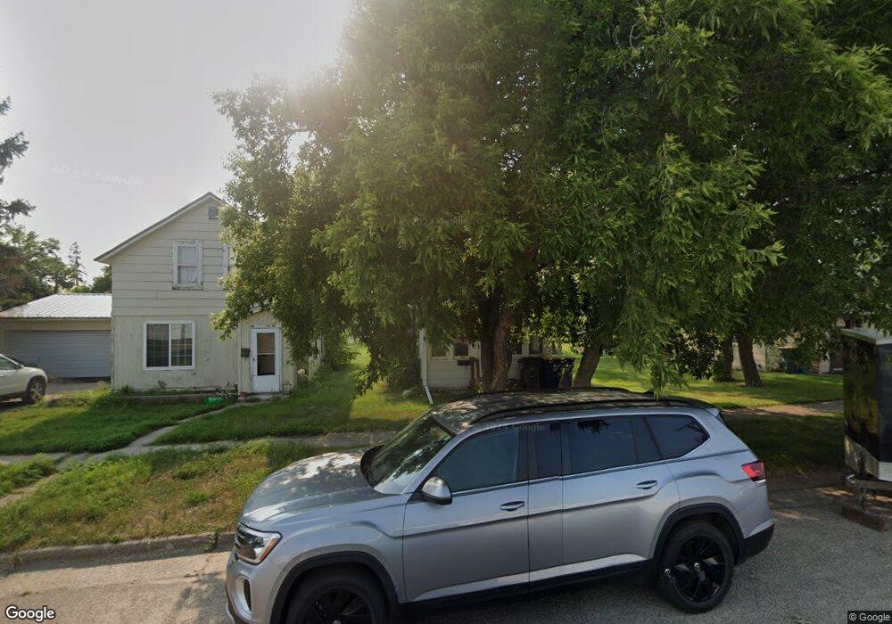 208 8th Ave SE, Jamestown, ND 58401 - photo 1