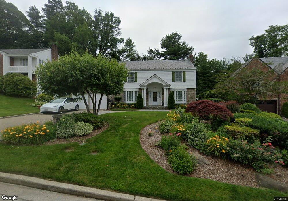 78 Castle Ridge Rd, Manhasset, NY 11030 - photo 1