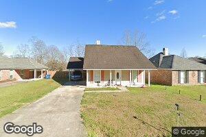 11246 Tracy St, Saint Amant, LA 70774