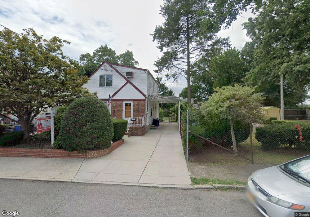 13508 63rd Ave, Flushing, NY 11367 - photo 1