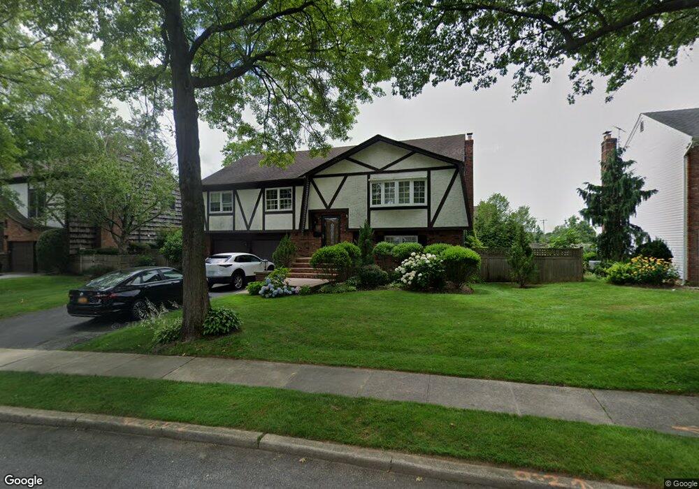 402 Parkway Dr, Westbury, NY 11590 - photo 1