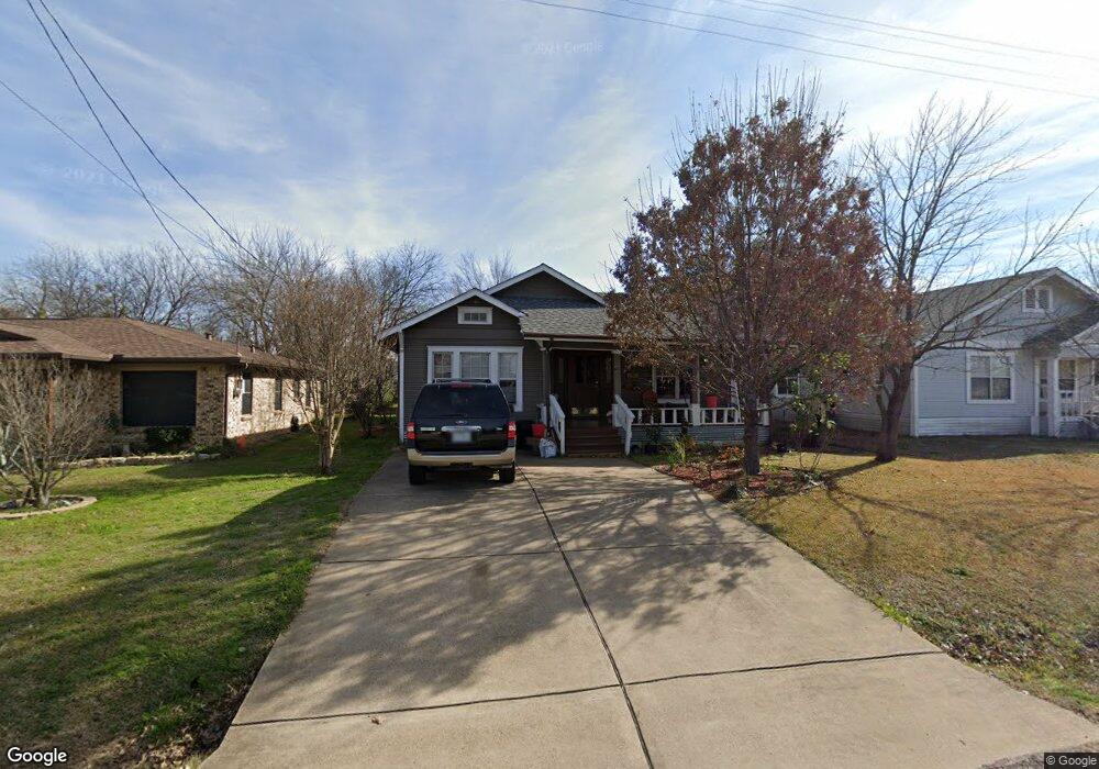 703 E Brown St, Ennis, TX 75119 - photo 1