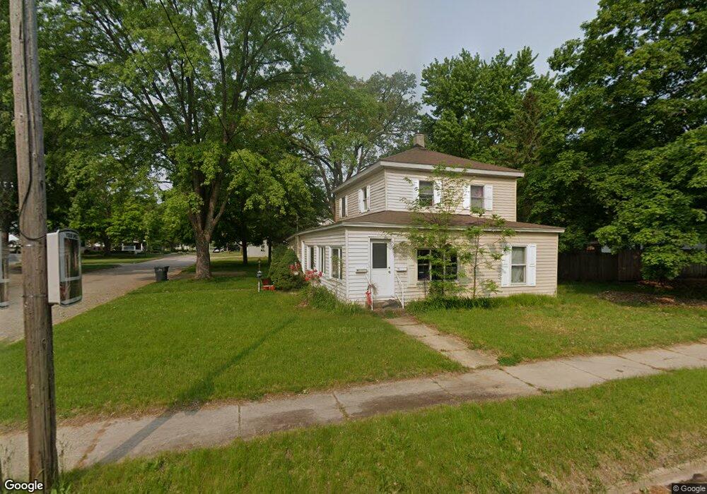 704 N Hudson St, Lowell, MI 49331 - photo 1