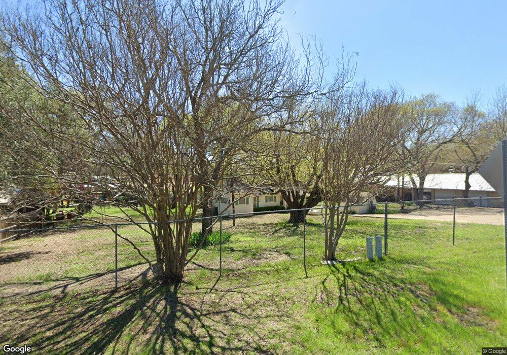 1131 E Lake Dr, Weatherford, TX 76087 - photo 1